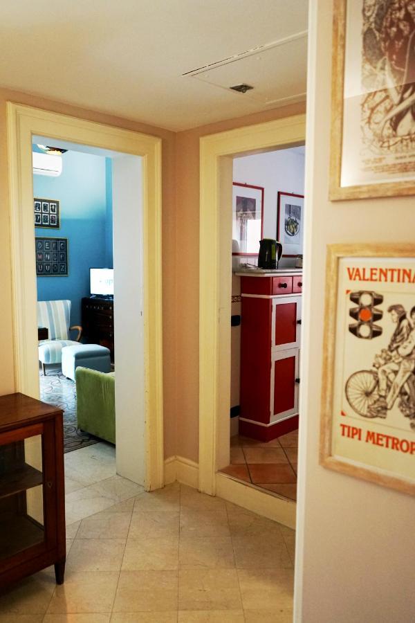 Appartamento Di Fronte Al Mare By Apulia Accommodation Bari Exterior photo